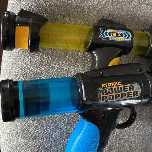 Atomic Power Poppers - Picture 3 of 3